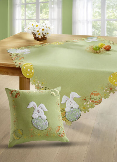 Tisch- und Raumdekoration mit Pl&uuml;sch- und Stoff-Applikationen 