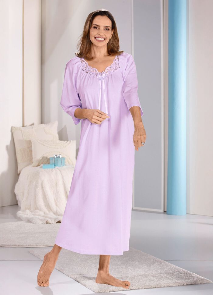 Nachthemd, kn&ouml;chellang und Stickereispitze  