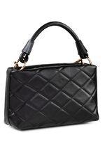 Laurina Tasche mit trendiger Ziersteppung 