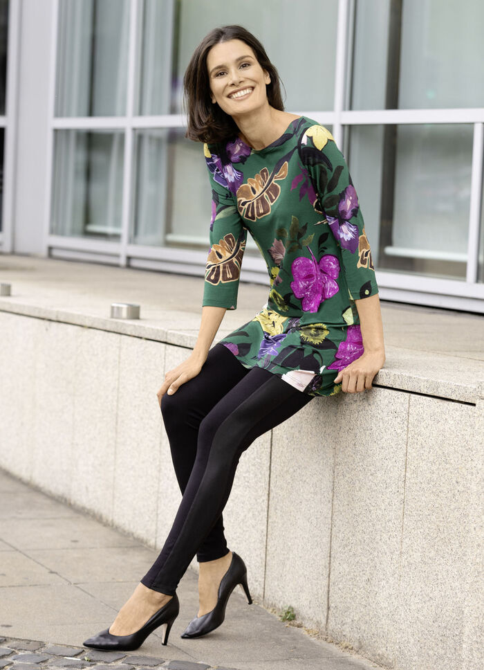 Fantasievolle Tunika mit modisch flachem Ausschnitt 