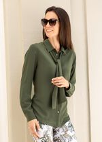 Bluse mit Bindeschluppe 