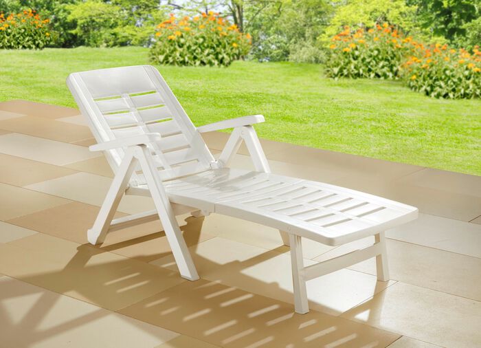 Pflegeleichte und wetterfeste Rollliege Smeraldo WEISS