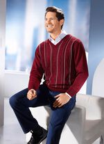 V-Pullover mit Strukturdessin in 3 Farben 