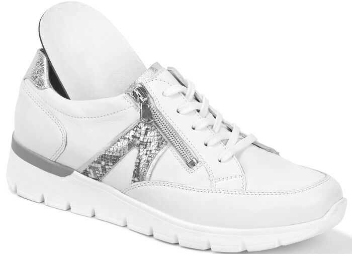 Waldl&auml;ufer Schn&uuml;rschuh aus interessantem Materialmix WEISS-ALTSILBER