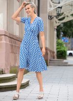 Kleid in raffinierter Wickeloptik 