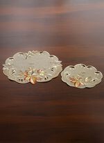 Filigran gearbeitete Tisch- und Raumdekoration GR&Uuml;N