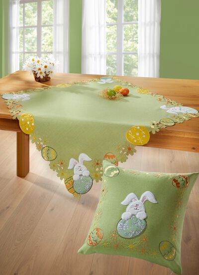 Tisch- und Raumdekoration mit Pl&uuml;sch- und Stoff-Applikationen 