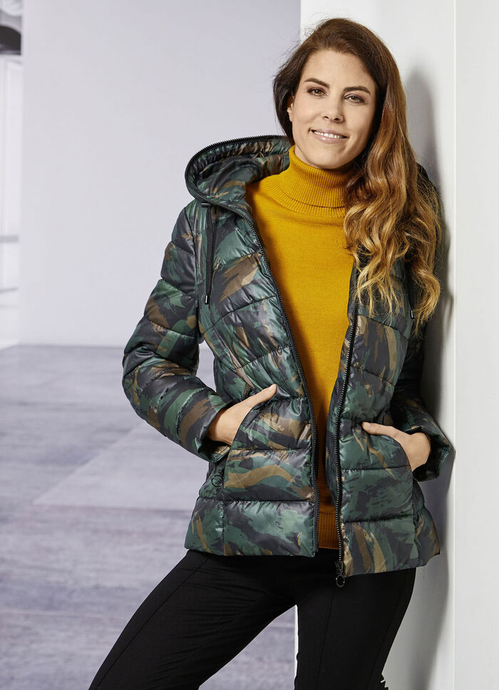 Jacke mit fester Kapuze 