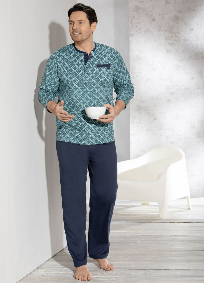 Schlafanzug mit Knopfleiste und Brusttasche / nachhaltiger Baumwollanbau 