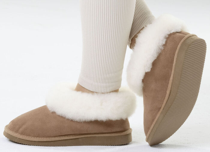 ELENA EDEN, warme Damen-Hausschuhe, Weite G, mit Lammfell TABAKBRAUN