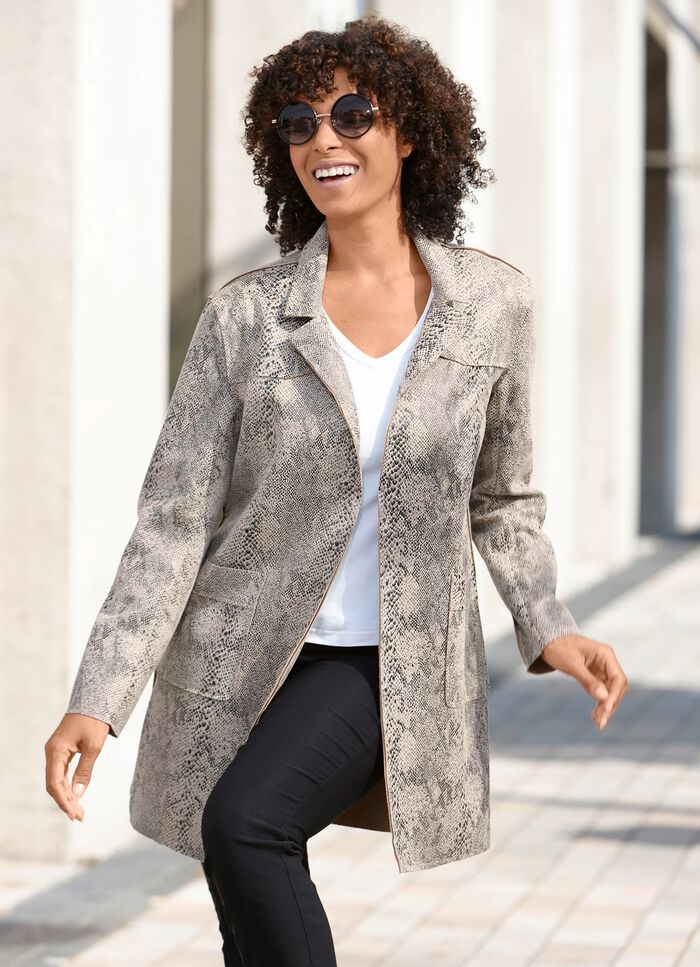 Longjacke mit attraktivem Reptildessin 