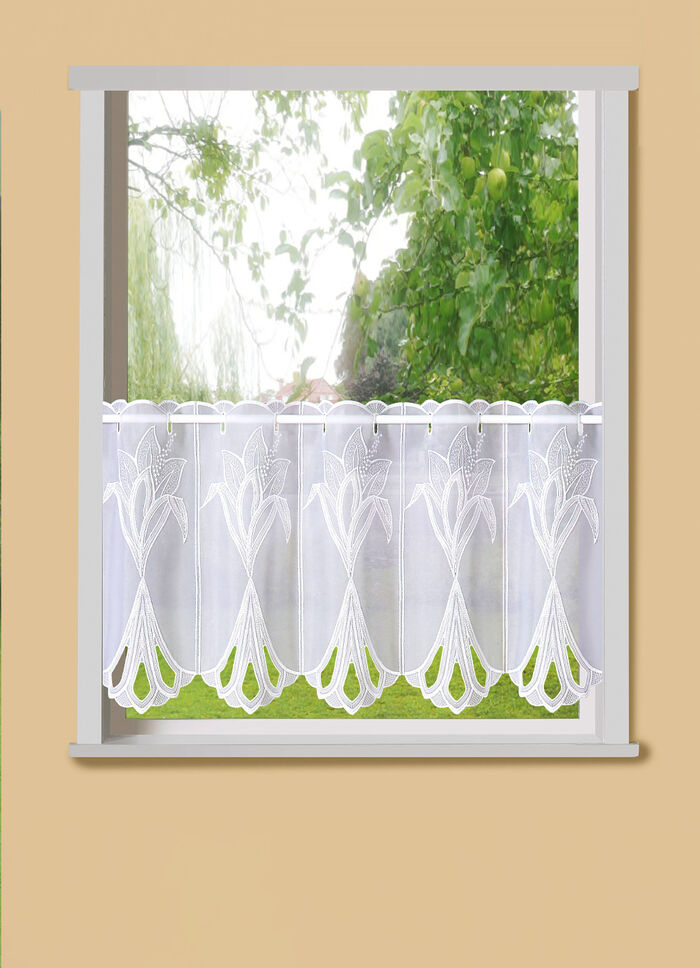 Kurzvorhang Lilie mit Plauener Stickerei und Stangendurchzug 