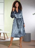 Hausmantel aus Pannesamt 