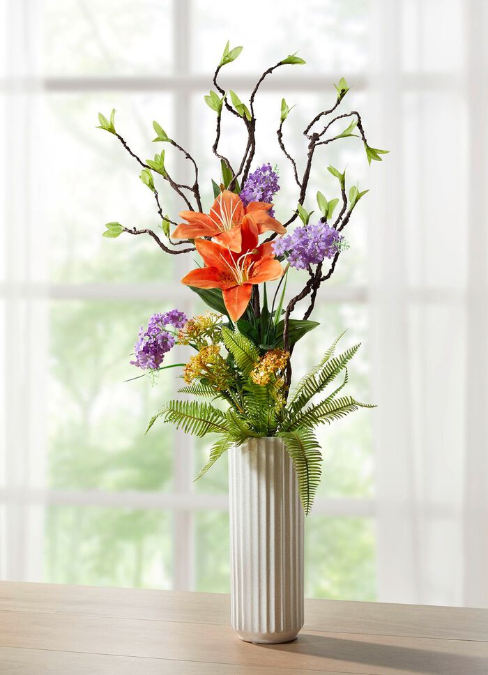 Lilien-Arrangement in Keramikvase 