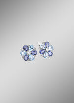 Ohrringe im Blumendesign 