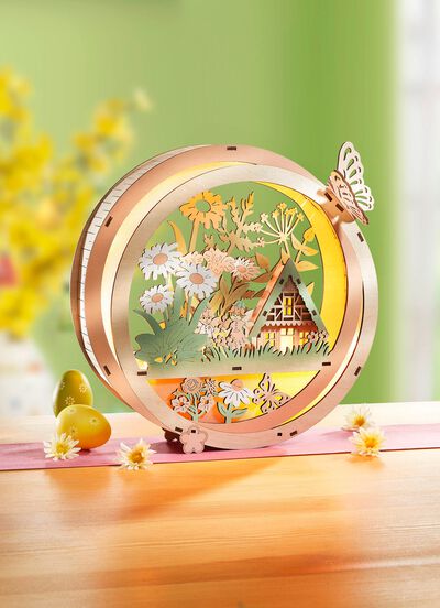 Beleuchtete Holzdekoration 