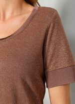 Shirt in leicht taillierter Form 