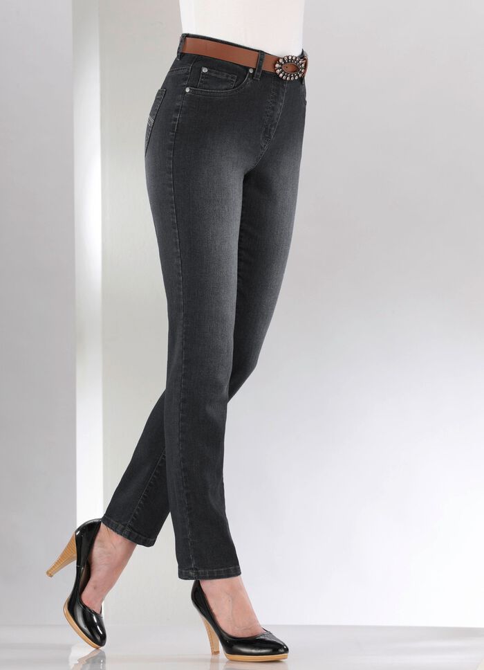 Jeans mit sch&ouml;nen Stickereien und funkelnden Strassteinen 