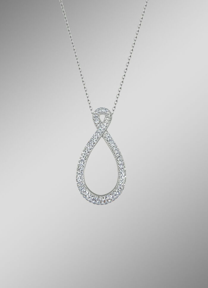 Strahlender Begleiter: Anhänger mit funkelnden Kristallen 