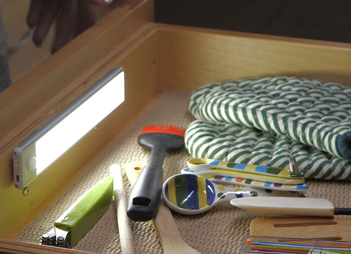 LED-Leuchtleiste von HandyLux mit Bewegungssensor 