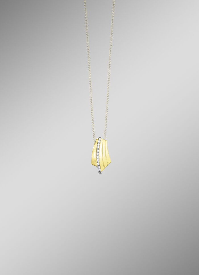 Toller Anh&auml;nger mit synth. Zirkonia 