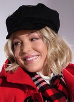 Elegante Damen-Ballonm&uuml;tze, mit r&uuml;ckw&auml;rtigem Elastikeinsatz 