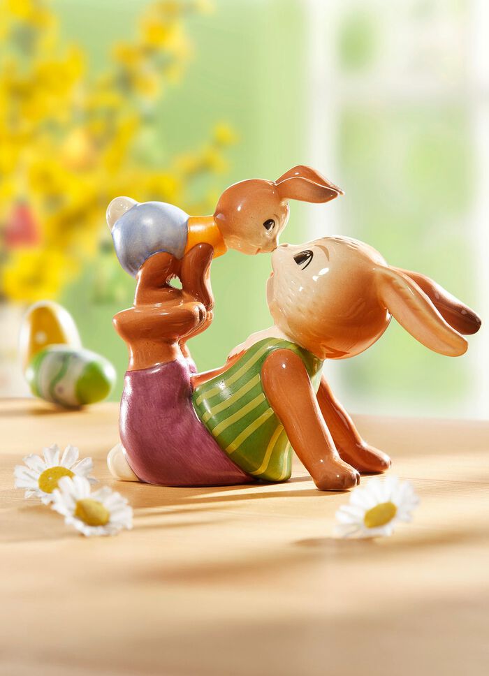 Goebel Hase mit Kind aus Feinsteingut 