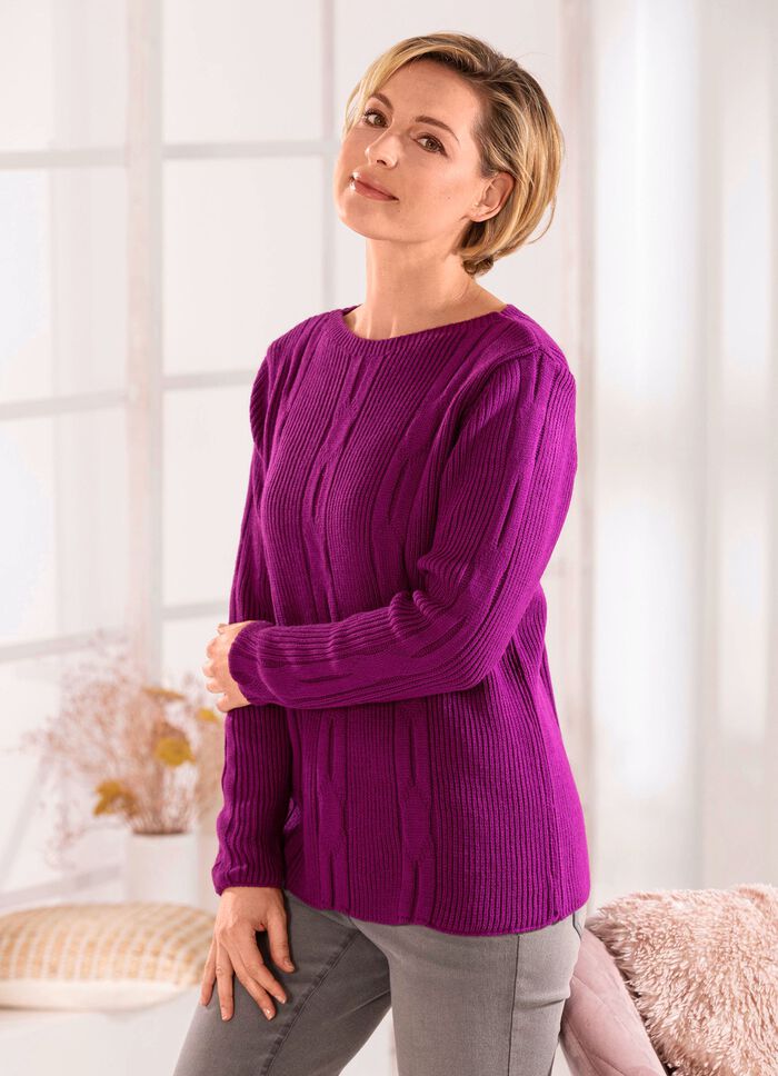 Pullover mit streckendem L&auml;ngsmuster BEERE