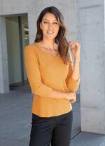Shirt mit V-Ausschnitt in 10 Farben HONIG