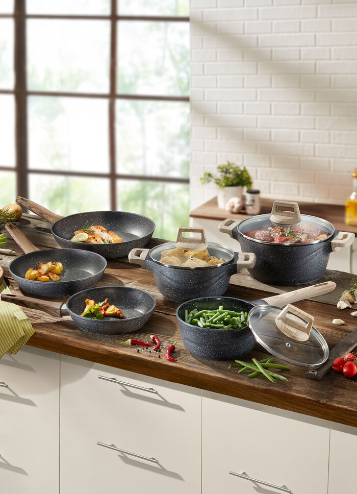 King Kochgeschirr mit  Antihaft-Keramikbeschichtung 