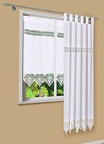 Hochwertige und blickdichte Fensterdekoration 