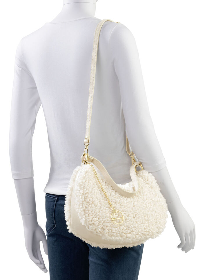 Laurina Tasche aus kuscheligem Teddy-Pl&uuml;sch und genarbtem Kalbleder ECRU