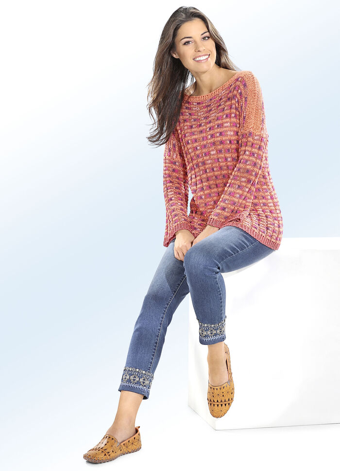 Jeans mit aufwendigen Stickereien JEANSBLAU