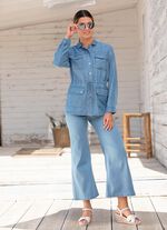 Blusenjacke mit aparter Kragenl&ouml;sung 