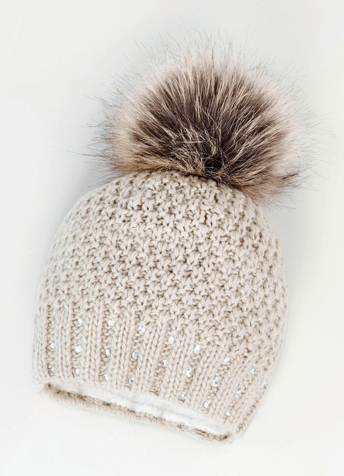 M&uuml;tze mit dezenten Glitzersteinchen und Kunstfell-Bommel 