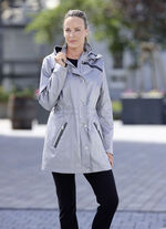 Jacke mit abnehmbarer Kapuze 