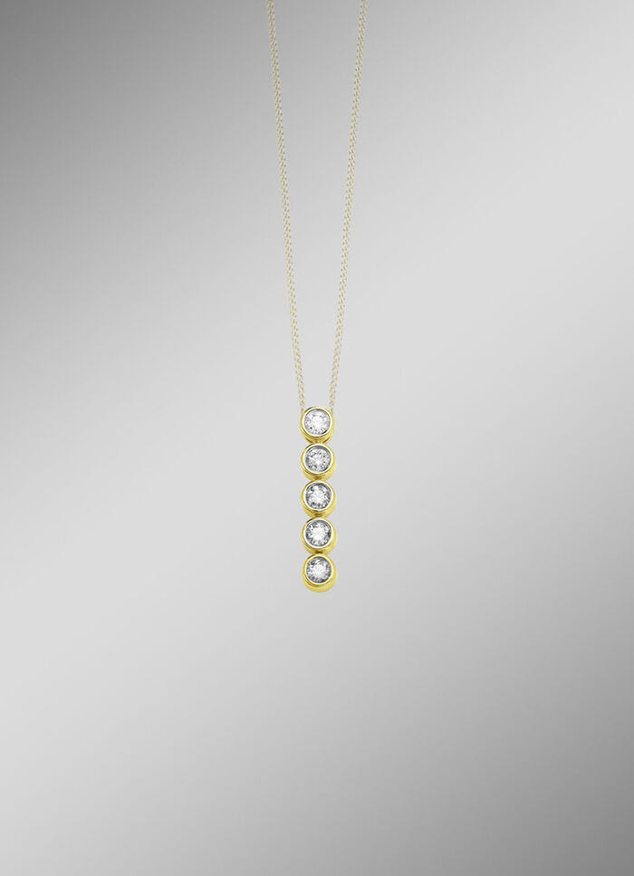 Edler Anhänger mit Brillanten 