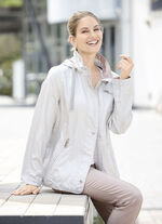 Jacke mit umschlagbaren &Auml;rneln in Kontrast 