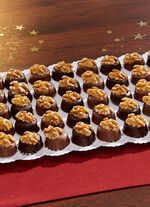 Edel-Walnusspralinen mit Marzipan 