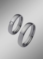 Gl&auml;nzender Trauring aus Tantal 