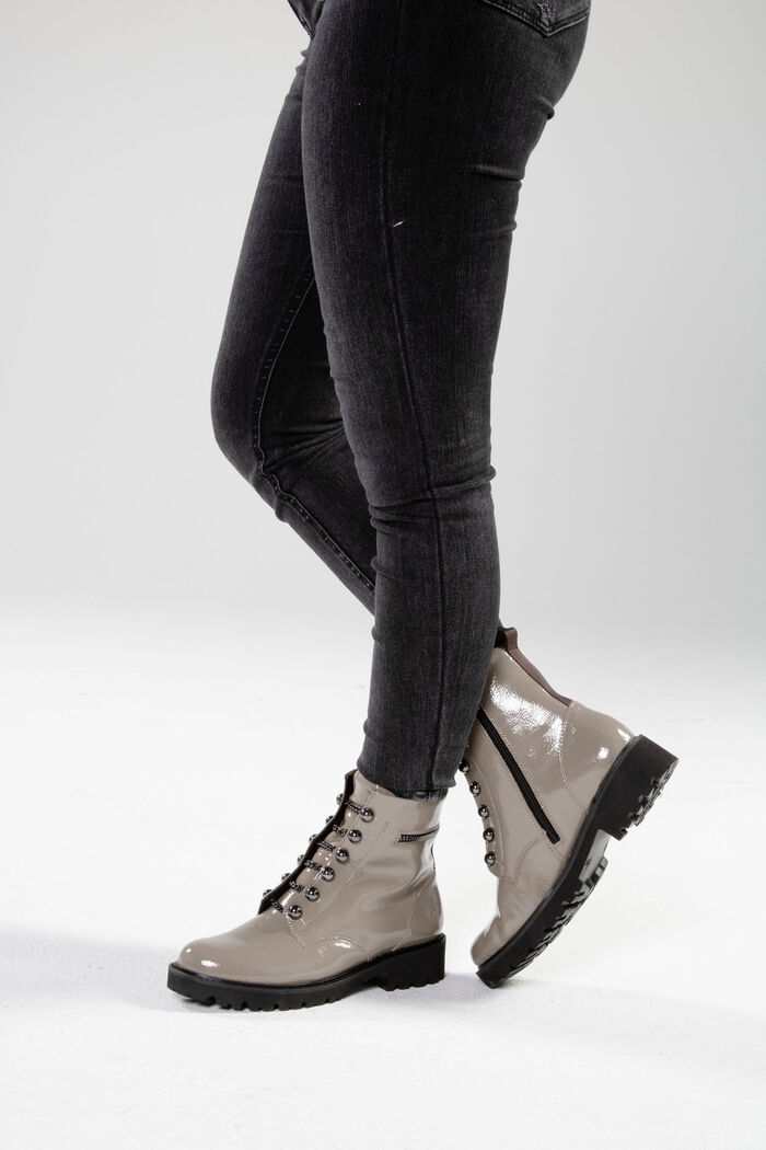 Remonte Stiefelette mit trendigen Zierketten in Schnür-Optik TAUPE