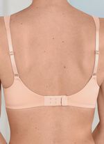 Triumph-Body Make-up Illusion  B&uuml;gel-BH f&uuml;r ein zauberhaftes Dekollet&eacute; PUDER