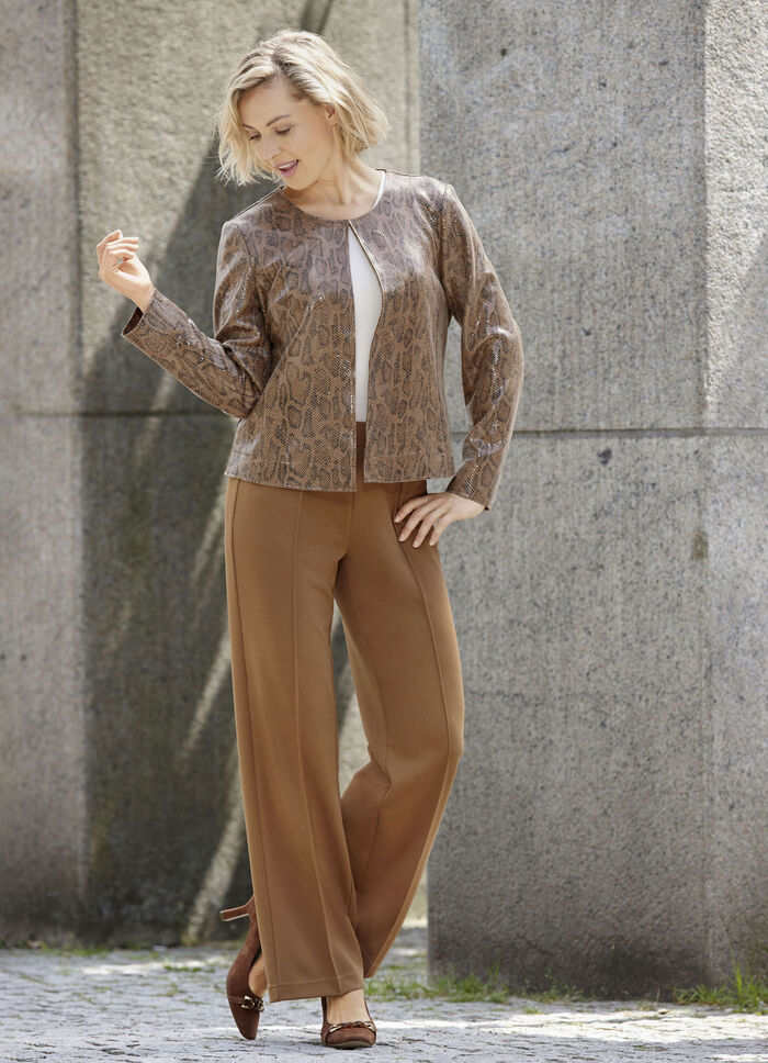 Kurzjacke mit trendstarkem Reptildessin 