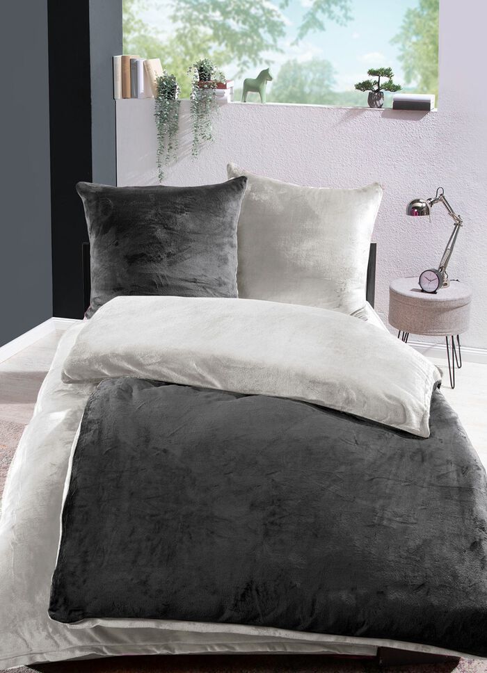 Kuschelig weiche Wendebettw&auml;sche-Garnitur mit Cashmere Touch 