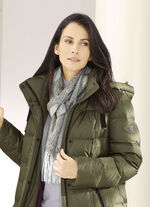 Schal mit Blätterdessin 