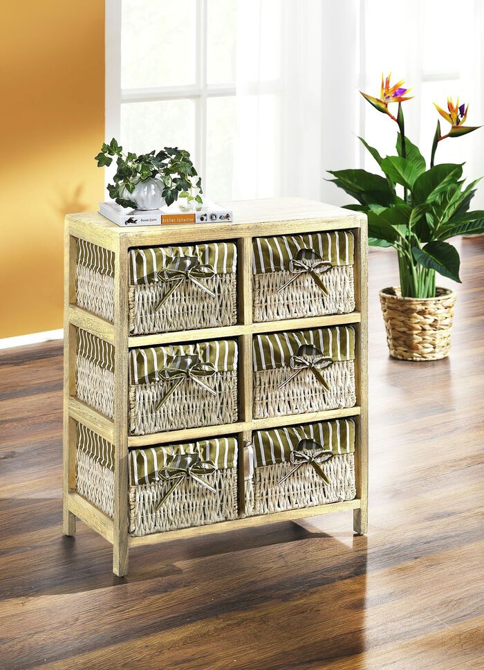 Regal mit sichtbarer Holzstruktur 