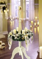 Adventskranz mit &uuml;ppigem Schleifenschmuck GOLD