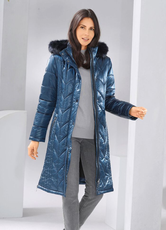 Mantel mit figurfreundlicher L&auml;ngssteppung 