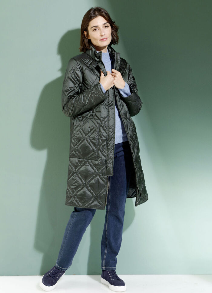 Steppmantel mit interessantem Zwiebelstepp 