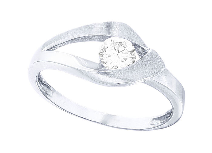 Zauberhafter Damenring mit synth. Zirkonia 